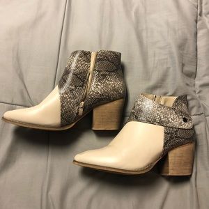 Tinstree White and Snake skin Ankle Length Pointed Toe Boots